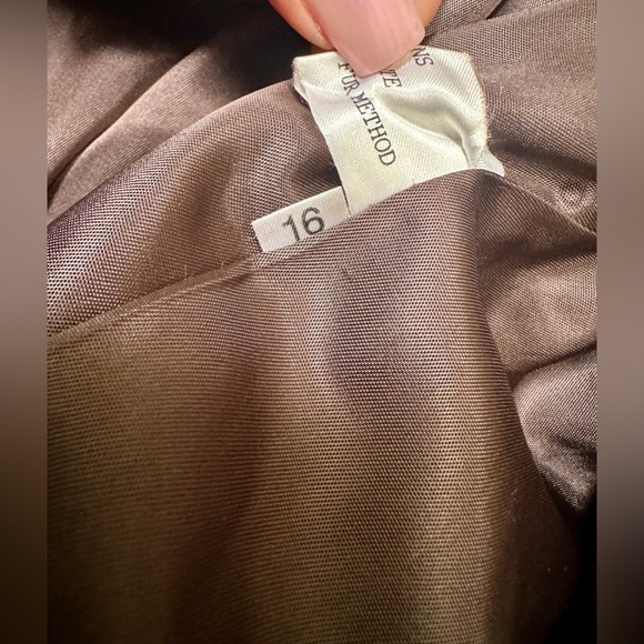 Brown Mink Fur Coat for Women 
size 16 
Preowned - Picture 9 of 9